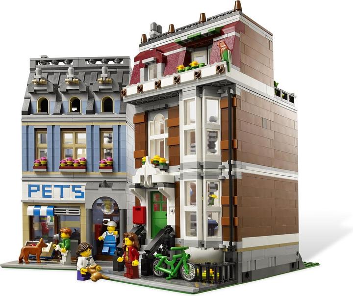 Actual product image LEGO Creator EXPERT Pet Shop (10218, LEGO Creator Expert)