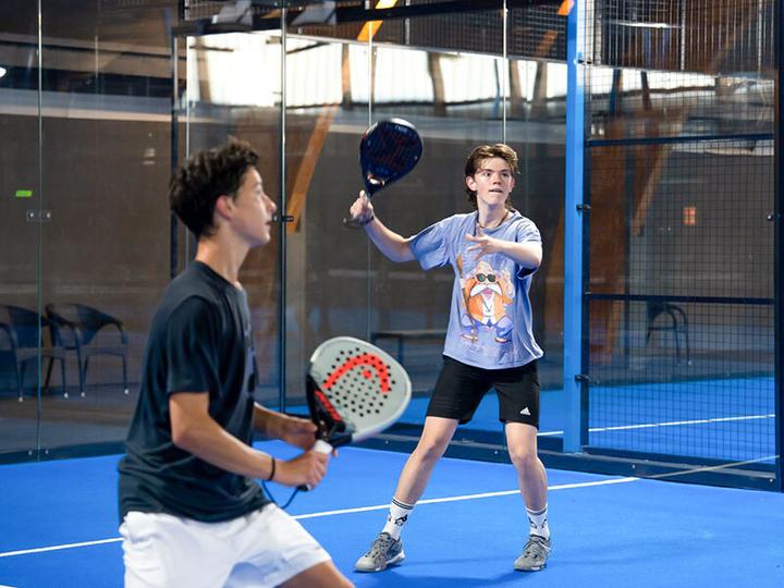 Produktbild Smartbox Padel-Session mit Schlägern und Bällen für 2 Personen in der Nähe von Zürich (2 Pers.)