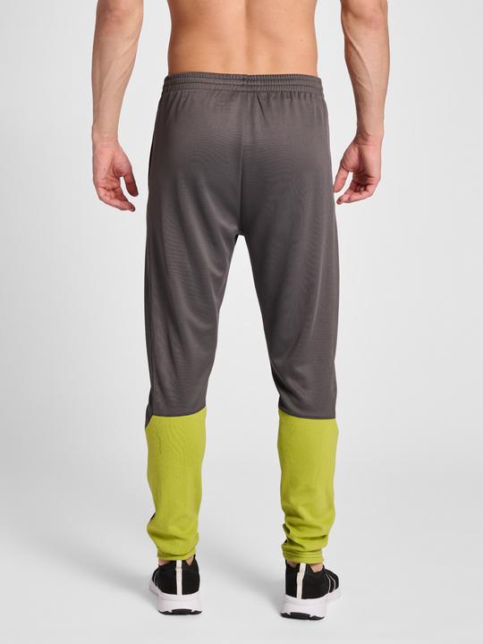 Actual product image hummel Ongrid Poly Pants (M)