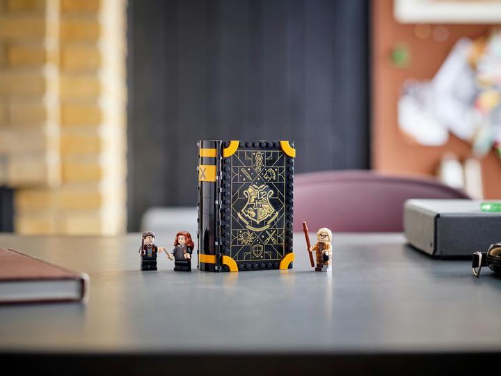Actual product image LEGO Hogwarts Moment: Defense Lessons (76397, LEGO Harry Potter)