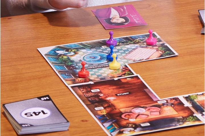 Actual product image Hasbro Gaming Cluedo Escape (German)