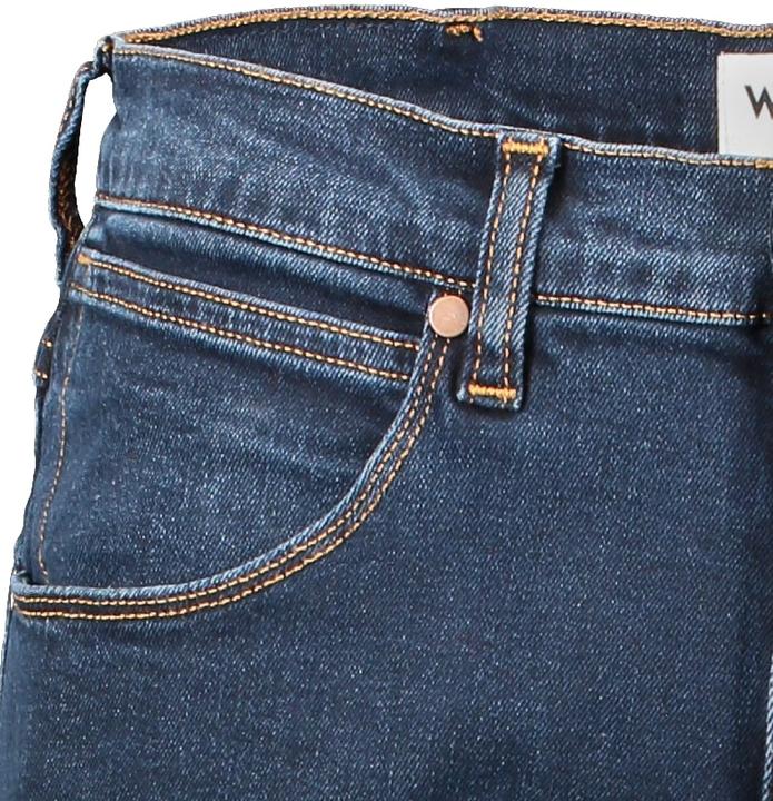 Actual product image Wrangler Arizona (W38/L32)