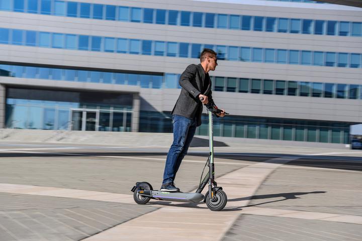Immagine prodotto Argento Active Sport /h Nero, Verde, Grigio (25 km/h, 80 km, 500 W)