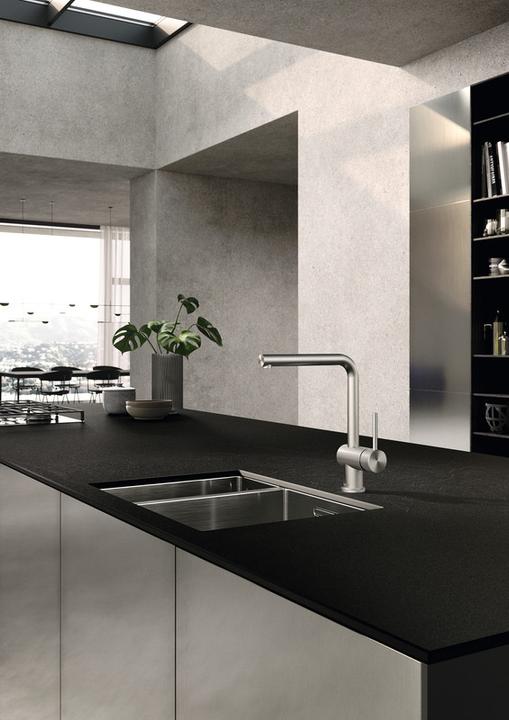 Actual product image Kludi L-STEEL single-lever kitchen tap with swivelling spout