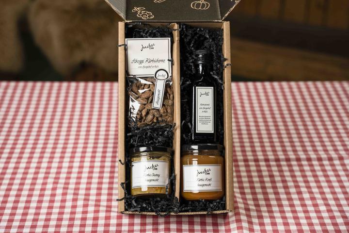 Actual product image Jucker Farm Seasonal box pumpkin