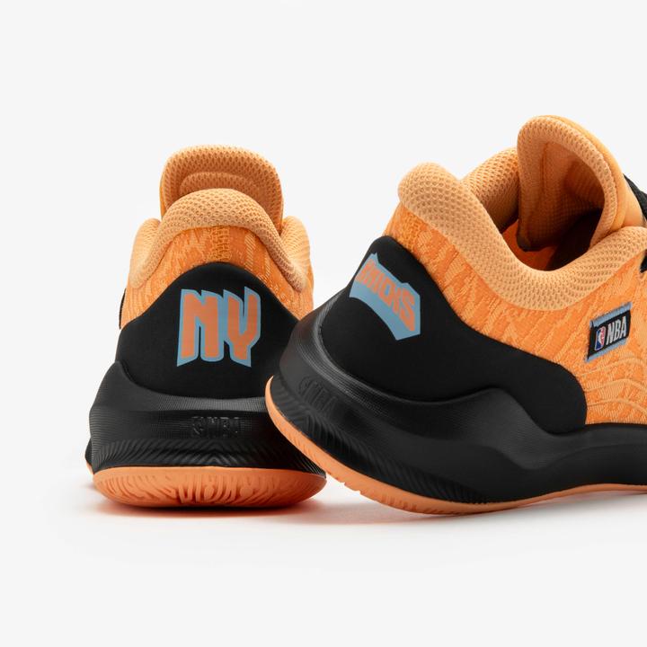 Actual product image Tarmak Kids Basketball Shoes Low NBA Knicks - Fast 900 Low-1 orange (38)
