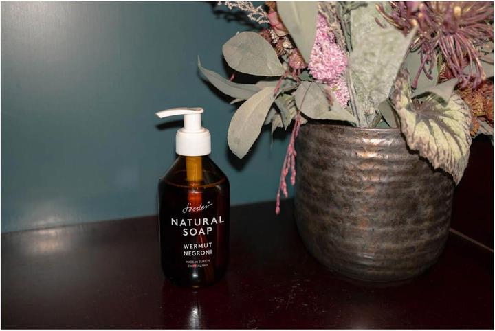 Actual product image Soeder* Natural Soap Wormwood Negroni (Liquid soap, 250 ml)