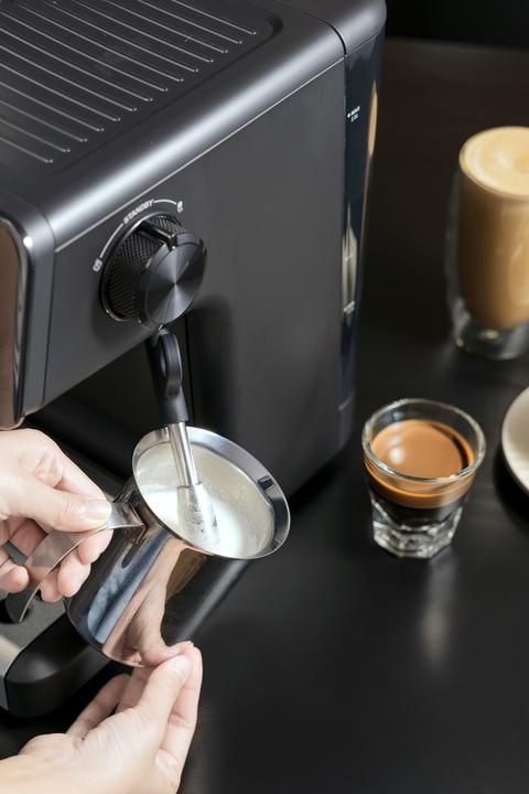 Actual product image Trisa Smart Barista