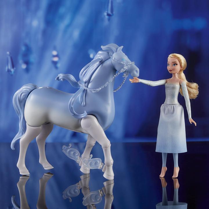 Image du produit Hasbro La magie de l'eau et les plaisirs de la campagne Elsa & Nokk