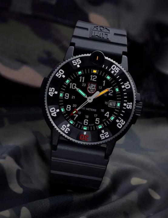 Produktbild Luminox Navy Seal Original Heritage 3000h (Taucheruhr, 43 mm)