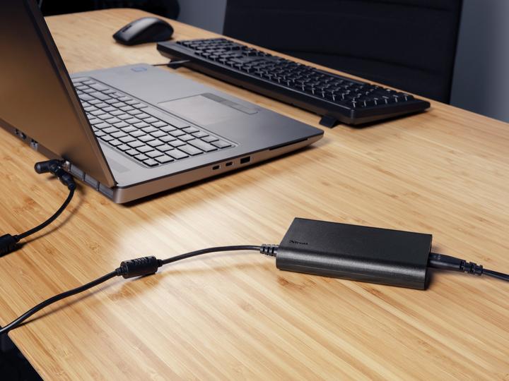 Produktbild Trust Simo Slim Laptop Charger 70w (70 W)