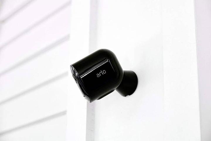 Actual product image Arlo Ultra & Pro 3 Magnetic Wall Mounts, black (Mounting kit)