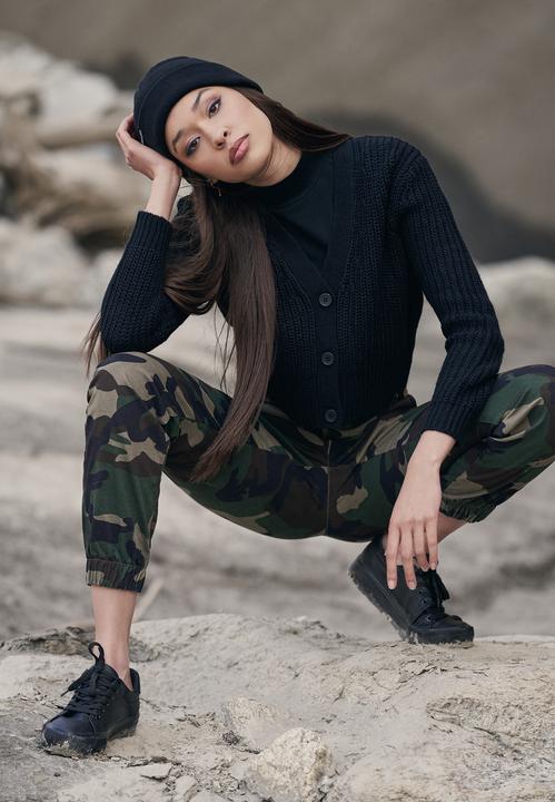 Actual product image Urban Classics Ladies High Waist Camo Cargo Pants (30)
