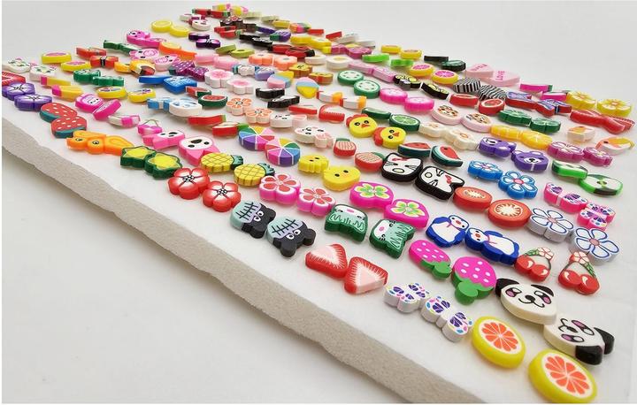 Image du produit ZigZag 100 paires de boucles d'oreilles différentes avec 100 bouchons en caoutchouc (Matières plastiques)
