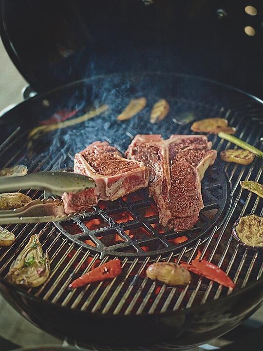 Actual product image Weber Gourmet BBQ System