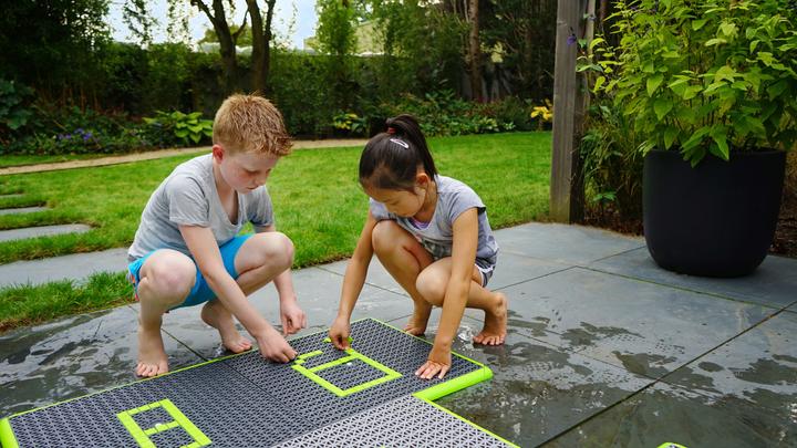 Image du produit Exit Sprinqle Jeu d'eau Carreaux M (9 pièces)