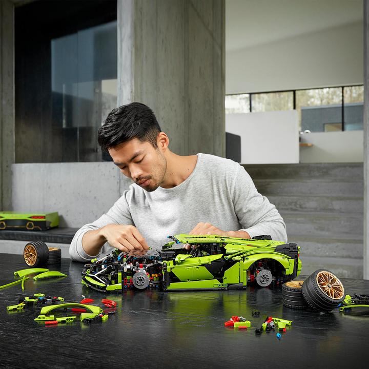Produktbild LEGO Lamborghini Sián FKP 37 (42115, LEGO Technic, LEGO Seltene Sets)