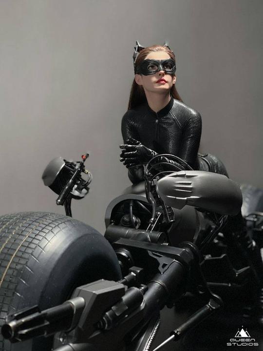 Immagine prodotto Queen Studios Statuetta 1/3 Catwoman di The Dark Knight Rises 108 cm