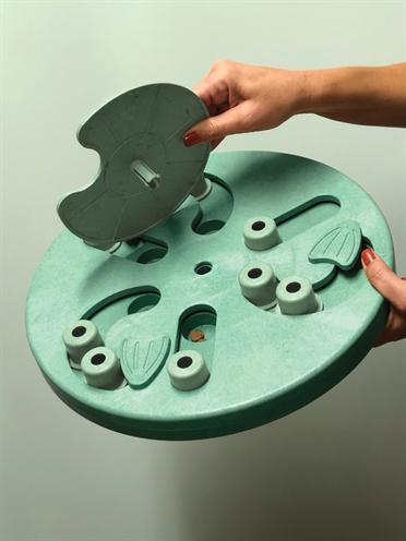 Actual product image Nina Ottosson Dog Worker Composite Level 3 (Intelligence toy dog)
