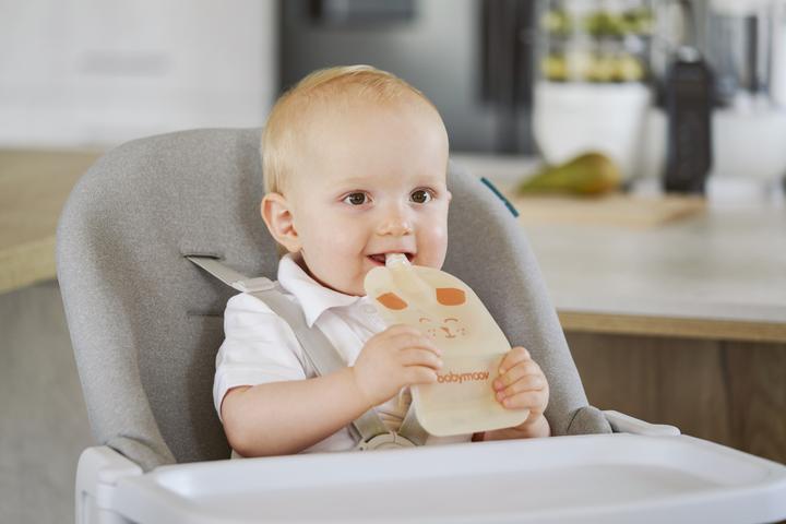Actual product image Babymoov ISY squeeze bag