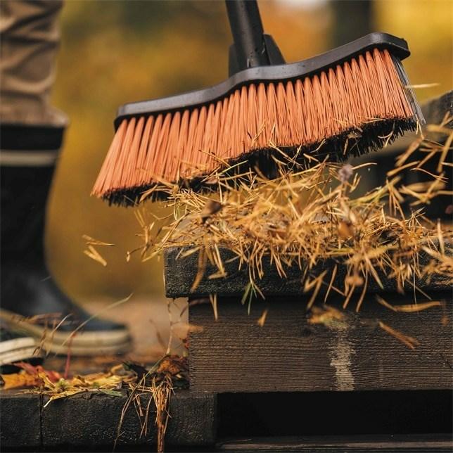 Produktbild Fiskars Universal yard broom M, 1025921 (1 Stk.)