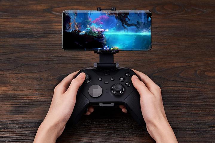 Immagine prodotto 8bitdo Mobile Gaming-Clip (Xbox Series X)