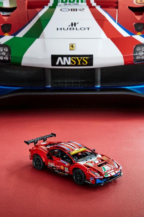 Produktbild LEGO Ferrari 488 GTE (42125, LEGO Technic)