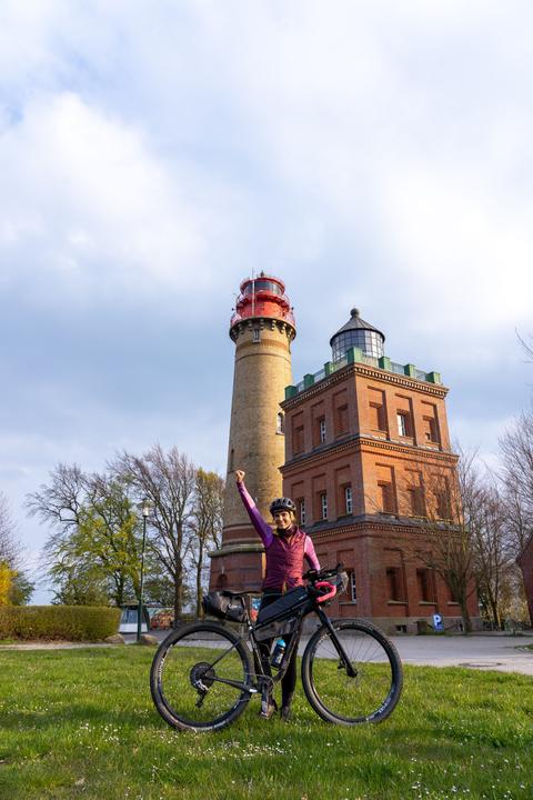 Actual product image Bikepacking Trans Germany (German, Sara Hallbauer, 2025)