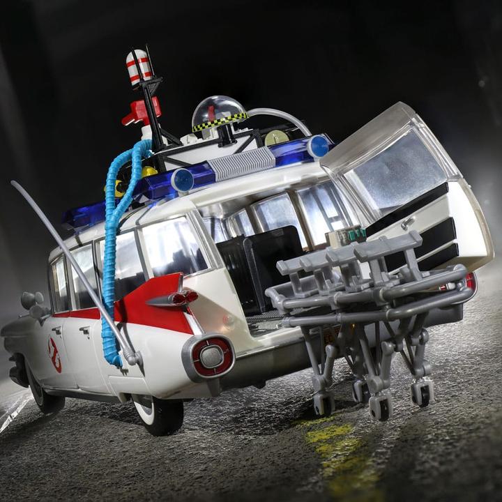 Produktbild Hasbro Ghostbusters Plasma Series Fahrzeug Ecto-1 (1984)