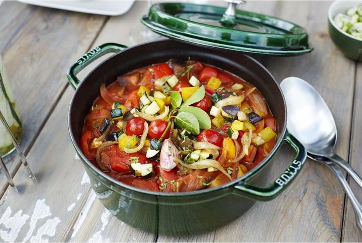 Immagine prodotto Staub Tostapane verde (28 cm, Pirofila + casseruola, Ghisa)