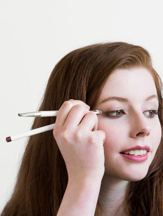 Actual product image Ere Perez Eco Vegan Smudge & Shade Brush (Eyebrows)