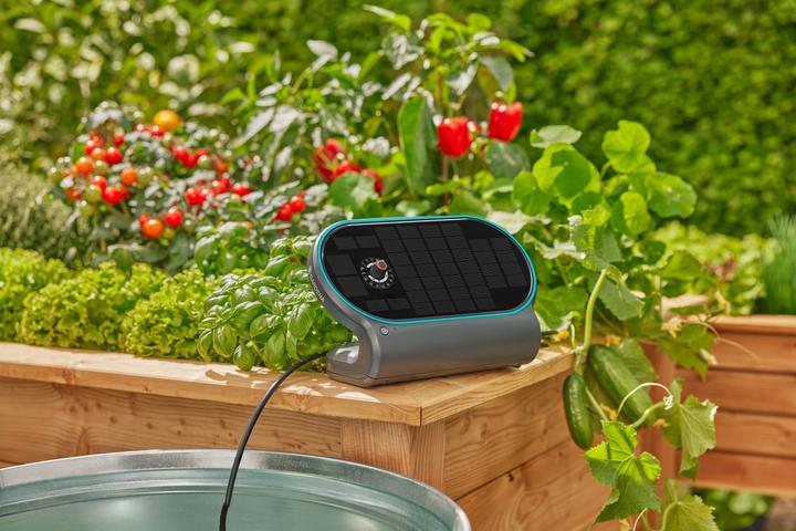 Produktbild Gardena Solar-Bewässerung AquaBloom L Set (Tropfbewässerung Set)