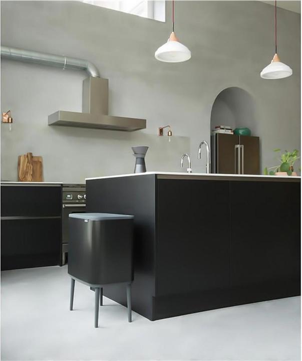 Image du produit Brabantia Bac de recyclage Bo Touch Bin noir (33 l)