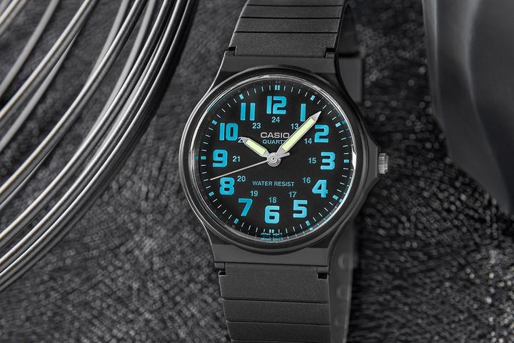 Actual product image Casio Collection (Analogue wristwatch)