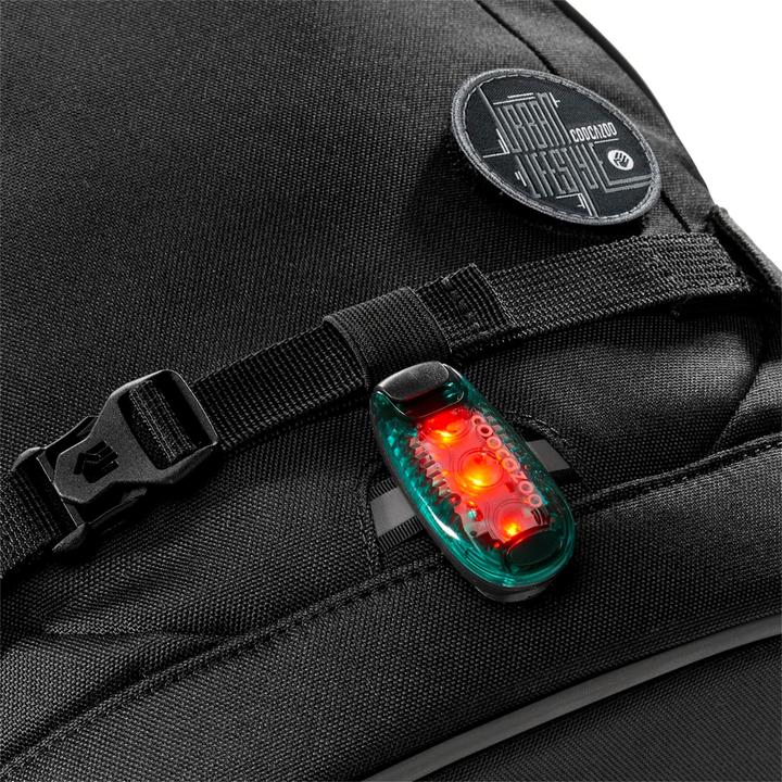 Produktbild Coocazoo Rucksack-Zubehör LED-Sicherheitsklemmleuchte "Fresh Mint", schwarz-