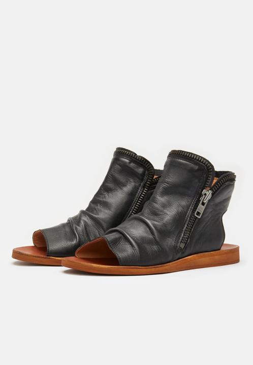 Produktbild Felmini CAROLINA D054 - Flache Sandalen aus echtem Leder mit Wascheffekt und Lederfutter. Nachhaltig produzi (37)