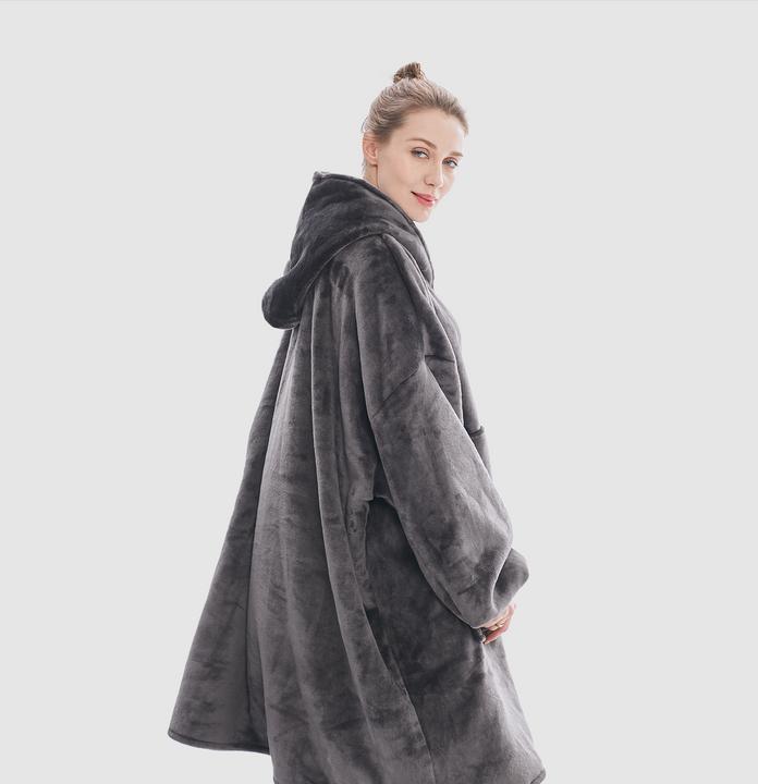 Produktbild The Fluffy Eskimo Hoodie (98 x 96 cm)