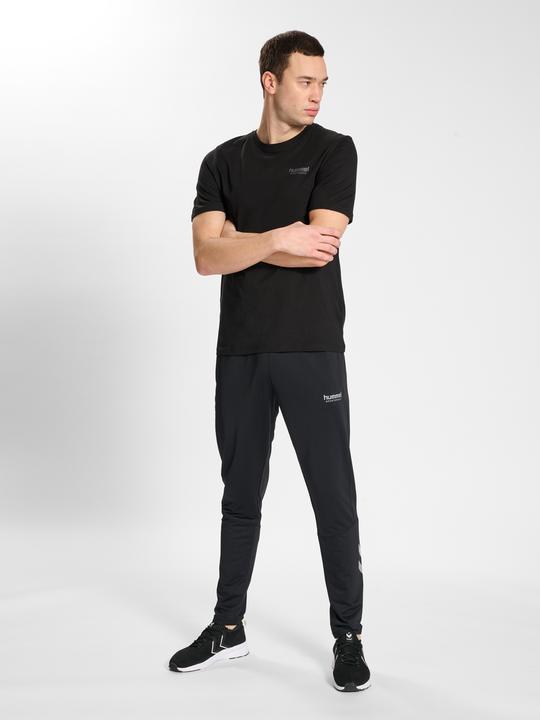Actual product image hummel Booster T-Shirt (M)
