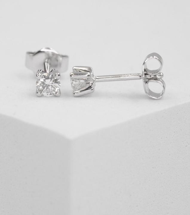 Actual product image Muau Stud earrings (White gold 750)