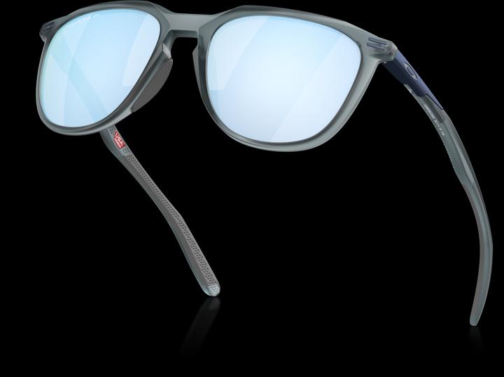 Actual product image Oakley Thurso