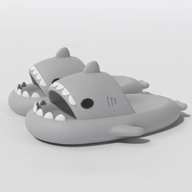 Actual product image MU Style Shark Cloud Series Shark slippers size 42/43 (42, 42.5, 43, 42 2/3)