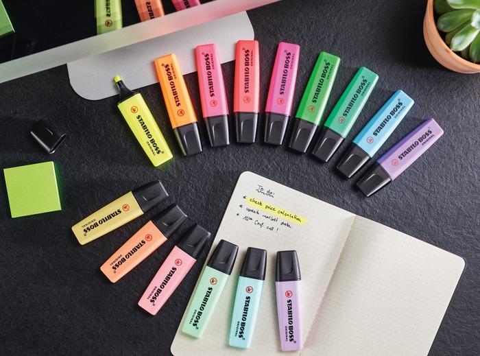Produktbild STABILO Leuchtmarker grün, 10er Karton (Grün, 5 mm, 10 x)