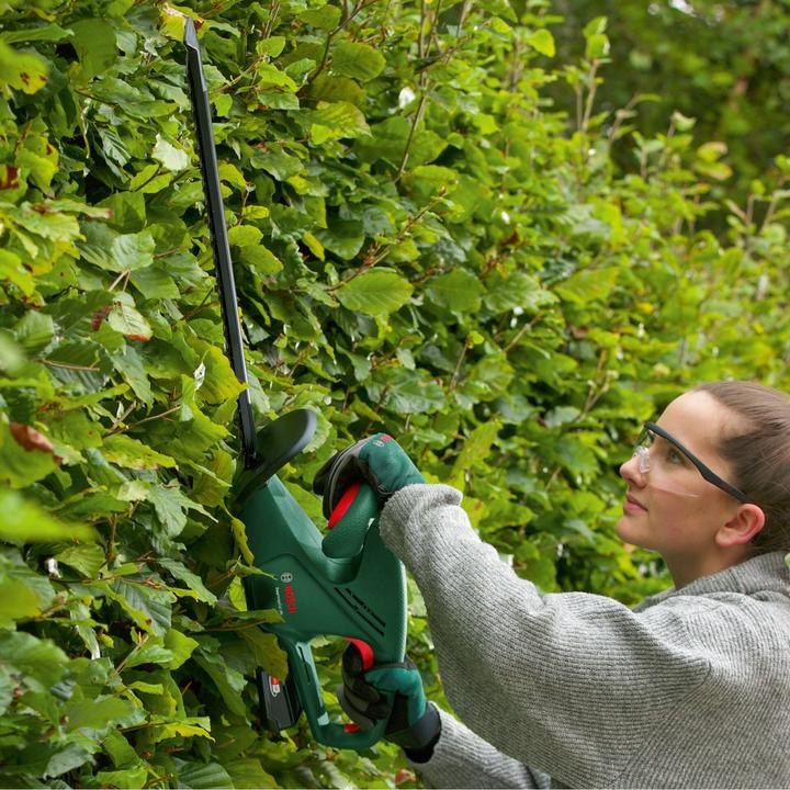 Image du produit Bosch Home & Garden EasyHedgeCut 18V-52-13 (Taille-haies sans fil)