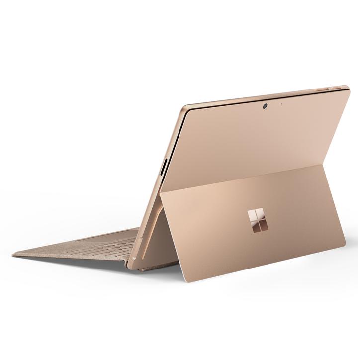 Produktbild Microsoft Surface Pro – Copilot+ PC (mit Netzteil) – 11. Edition (13", Snapdragon X Elite X1E-80-100, 16 GB, 1000 GB, Ohne Tastaturlayout)