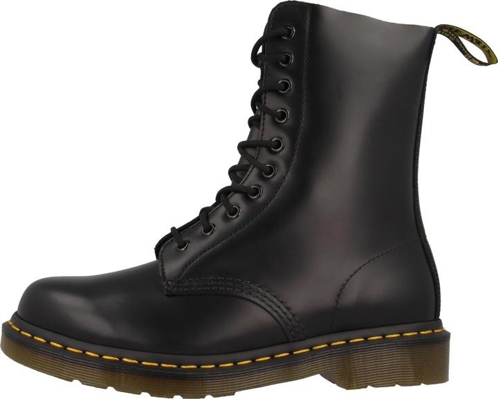 Actual product image Dr. Martens Boots (39)