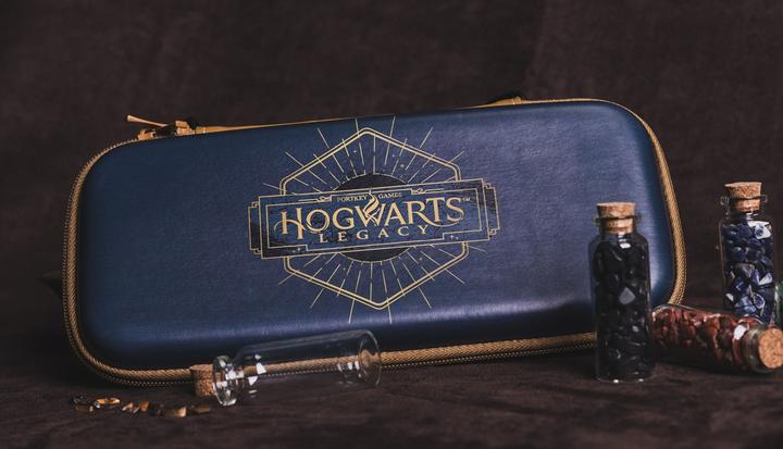 Immagine prodotto Trade Invaders Harry Potter - Valigetta XL - Hogwarts, Boccino d'oro (Switch, Switch Lite, Switch OLED)