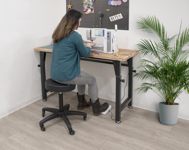 Produktbild CarTech Werkbank höhenverstellbar FSC® SQS-COC-100130 (135 cm, 60 cm)