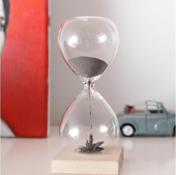 Actual product image Kikkerland Besondere Sanduhr (ø 7 x 16 cm)