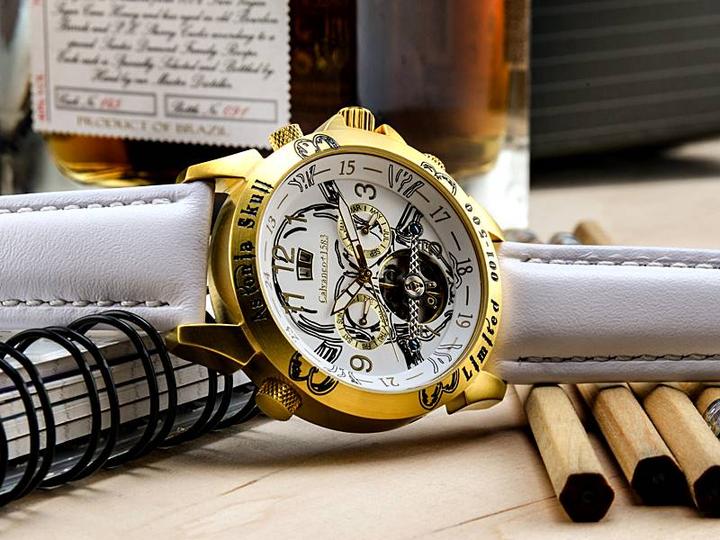 Immagine prodotto Calvaneo 1583 Astonia Skull White Edition Automatik (44 mm)