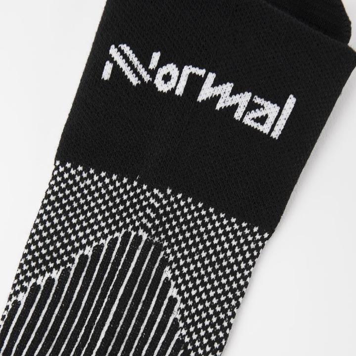 Actual product image Nnormal Running Socks Black (L)